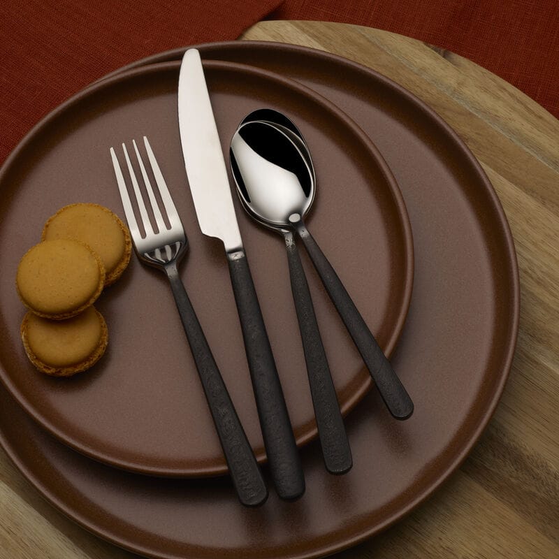 Calyx Black Forged 20 Piece Flatware Set. Service for 4 - Image 5