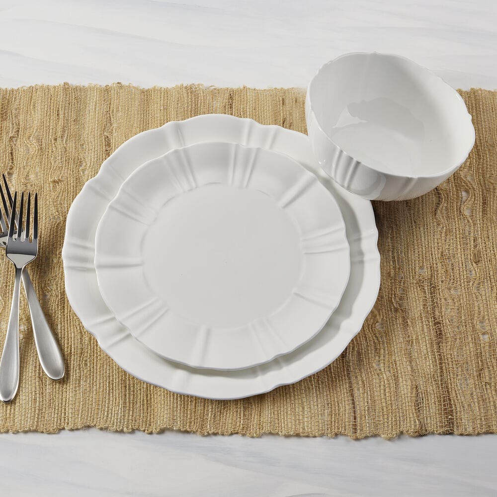 Belle Scalloped 12 Piece Dinnerware Set. Service for 4 - Image 10