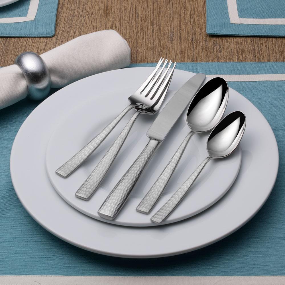 Oliver 65 Piece Flatware Set. Service for 12 - Image 3
